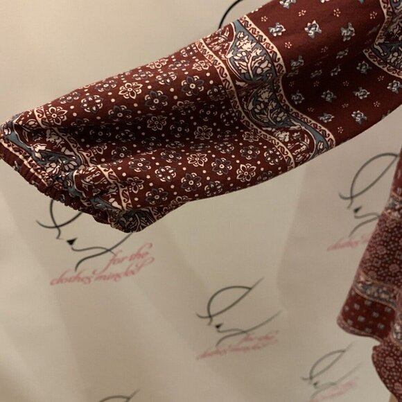 The Hanger. Size Small. Peasant Elastic Neck Rayon Oversized Top. B72 - Picture 4 of 5